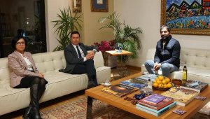 Başkan Aras'tan, o işçiden Bodrumlular adına özür