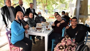 Başkan İduğ, engelli bireylerle buluştu