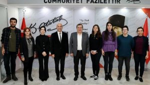 Batur'dan gençlere tam destek