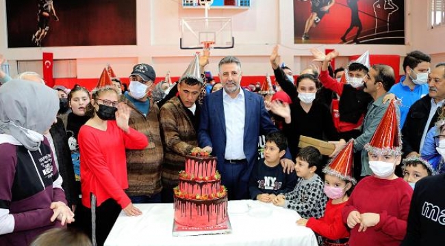 Bayraklı'da engelli sporculara özel yeni yıl kutlaması