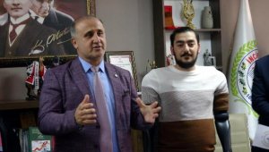 Biyonik kollarına kavuştu, belediyede işe başlıyor