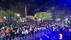 Bodrum'da konserde kar yağdırıldı!