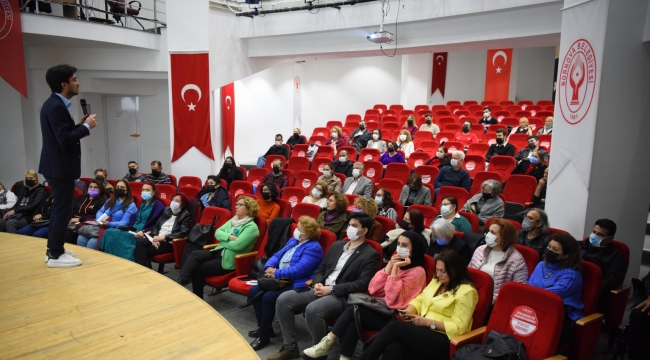 Bornova "sosyal girişimcilik" eğitimi