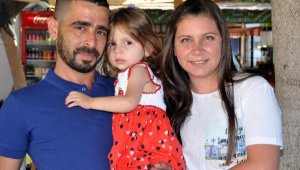 Datça'da boğalar, minik Defne için güreşti