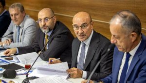 Döviz kurunda artan her kuruş için 5 milyon borçlanıyoruz