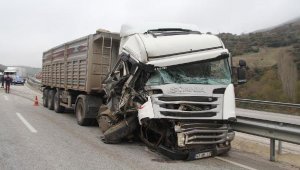 Freni tutmayan TIR konvoya daldı: 2 yaralı