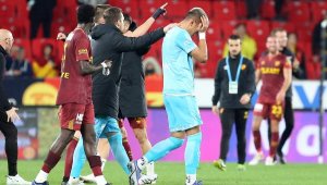 Göztepe'de galibiyet İrfan Can'a hediye edildi
