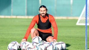 Göztepe'de Halil sancısı