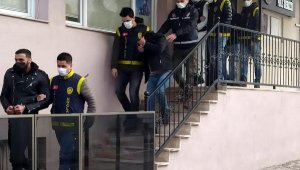 İngiliz turistleri 32 milyon lira dolandırdılar: 11 gözaltı