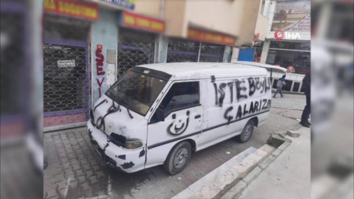  "İşte böyle çalarız" yazan hırsızlar yakalandı