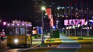 İzmir yeni yıla ışıl ışıl giriyor