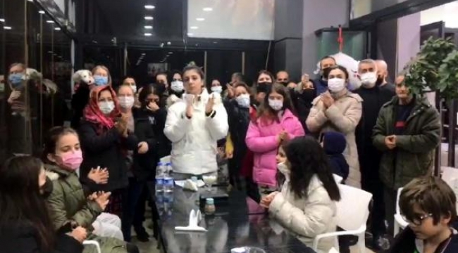 İzmir'de velilerden açıklama: Öğretmene iftira