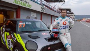 İzmirli şampiyon Ümit Ülkü'den yeni rekor