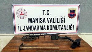 Jandarma'dan kaçak kazı yapan 2 kişiye suçüstü 