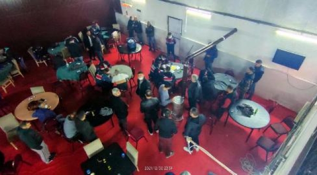 Kahvehanede kumar oynayan 38 kişiye para cezası