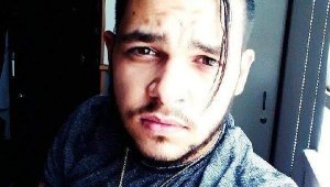 Kavgada bıçaklanan genç öldü, arkadaşı gözaltında