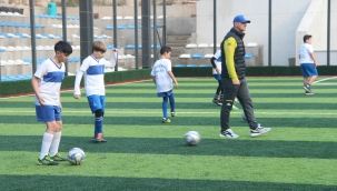 Konak'ın spor okullarına yoğun ilgi