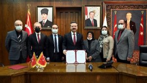 Kuşadası'nda 82 yaşındaki nine 3.5 milyon bağışladı 