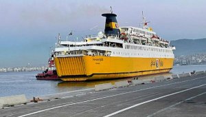 Libya'dan gelen ikinci yolculu gemi İzmir'de