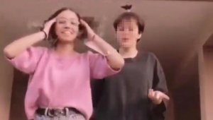 Liseli kız 8. kattan atladı, arkadaşı atlarken kurtarıldı