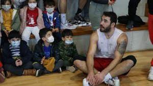 Merkezefendi'ye miniklerden moral