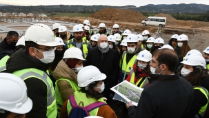 Mühendislik öğrencileri Karabağlar'daki örnek projeyi inceledi