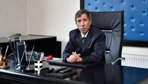 Okul müdürü, odasında bilekleri kesilmiş bulundu