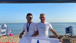 Otizmli Tuna yüzmede Mısır'ı fethetti