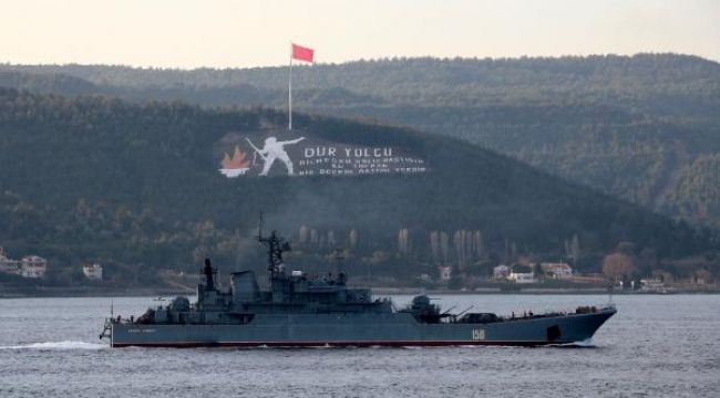 Rus savaş gemisi, Çanakkale Boğazı'ndan geçti