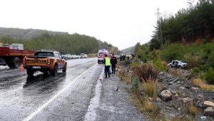 Şarampole devrilen kamyonetin sürücüsü öldü