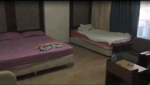 Selçuk ve Kuşadası'nda otellere fuhuş baskını