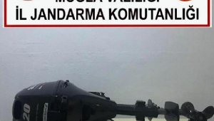 Tekne motorlarını ve jenaratör çalan 2 kişi tutuklandı