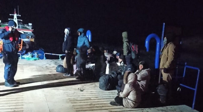 Urla'da 180 kişi donmak üzereyken bulundular 