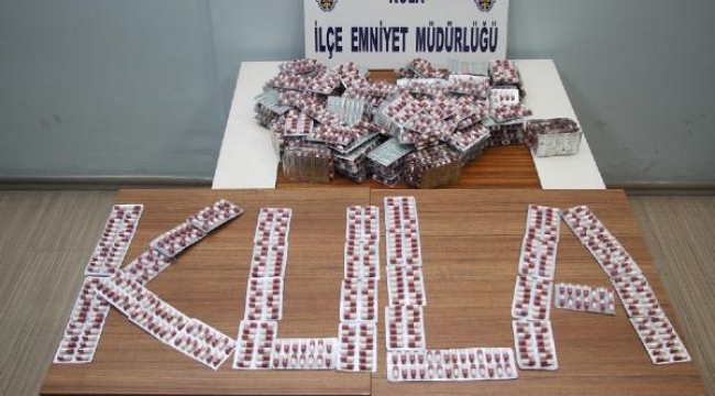 Yolcunun üstünde 3 bin 744 adet sentetik uyuşturucu hap ele geçirildi   