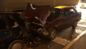 Zincirleme kazada 4 kişi yaralandı