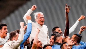 Altay'da Mustafa Denizli görevinden ayrıldı  