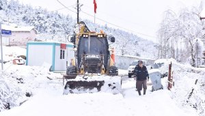 Balıkesir'de 144 köyle ulaşım kesildi