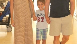 Bergüzar Korel ve Halit Ergenç İngiltere'ye yerleşiyor