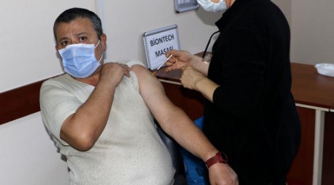 Çanakkale İl Sağlık Müdürü Baştürk, gençleri aşı olmaya davet etti