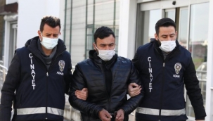 Çekiçle başına vurarak yaraladığı arkadaşı yaşamını yitirdi