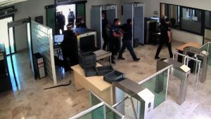 Eski emniyet müdürü, ters kelepçeye 10 bin lira tazminat aldı