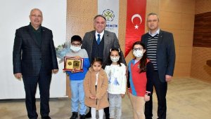 Germencik Belediyesi'nde en düşük maaş 5 bin 100 lira oldu