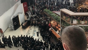 Havaalanında 'otel isteriz' eylemi