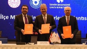 İş dünyası ile eğitim camiası İzmir Ticaret Odası'nda buluştu