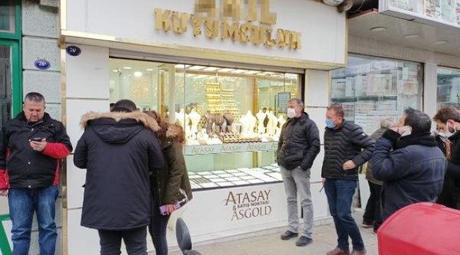 İzmir'de kuyumcu soygunu