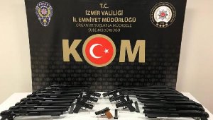 İzmir'de silah kaçakçılarına operasyon; 3 gözaltı