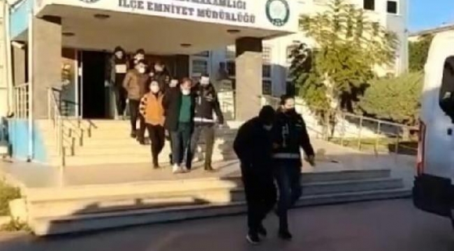 İzmir'de tefecilik operasyonunda 5 kişi tutuklandı