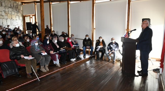 Karabağlar'da eğitime destek kesintisiz sürecek!