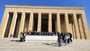 Kınıklı öğrenciler Anıtkabir'de