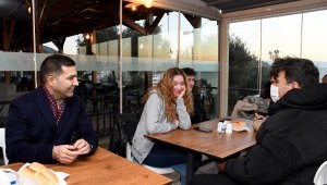 Kuşadası Belediye Başkanı Günel, öğrencilerle bir araya geldi